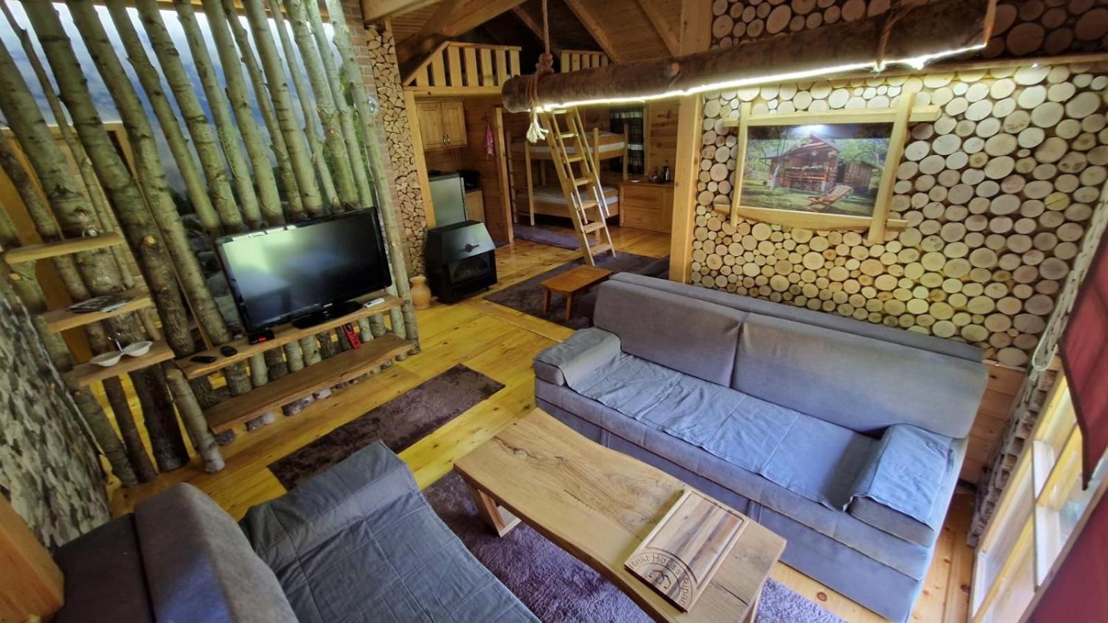 Rest House Ripac Prascijak Bagian luar foto